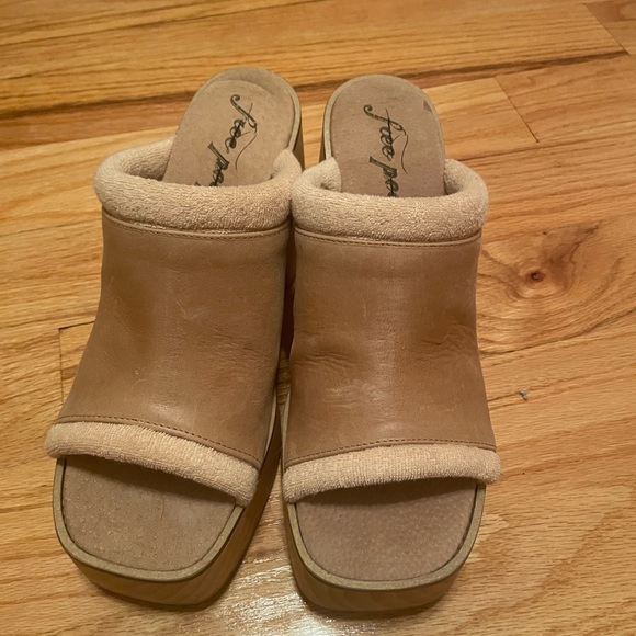 Free People Terri Platform Clogs. NEW - Picture 2 of 4